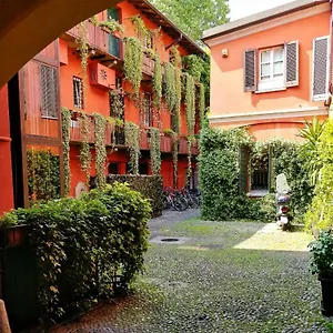 Apartment - Alzaia Naviglio Grande, Mailand
