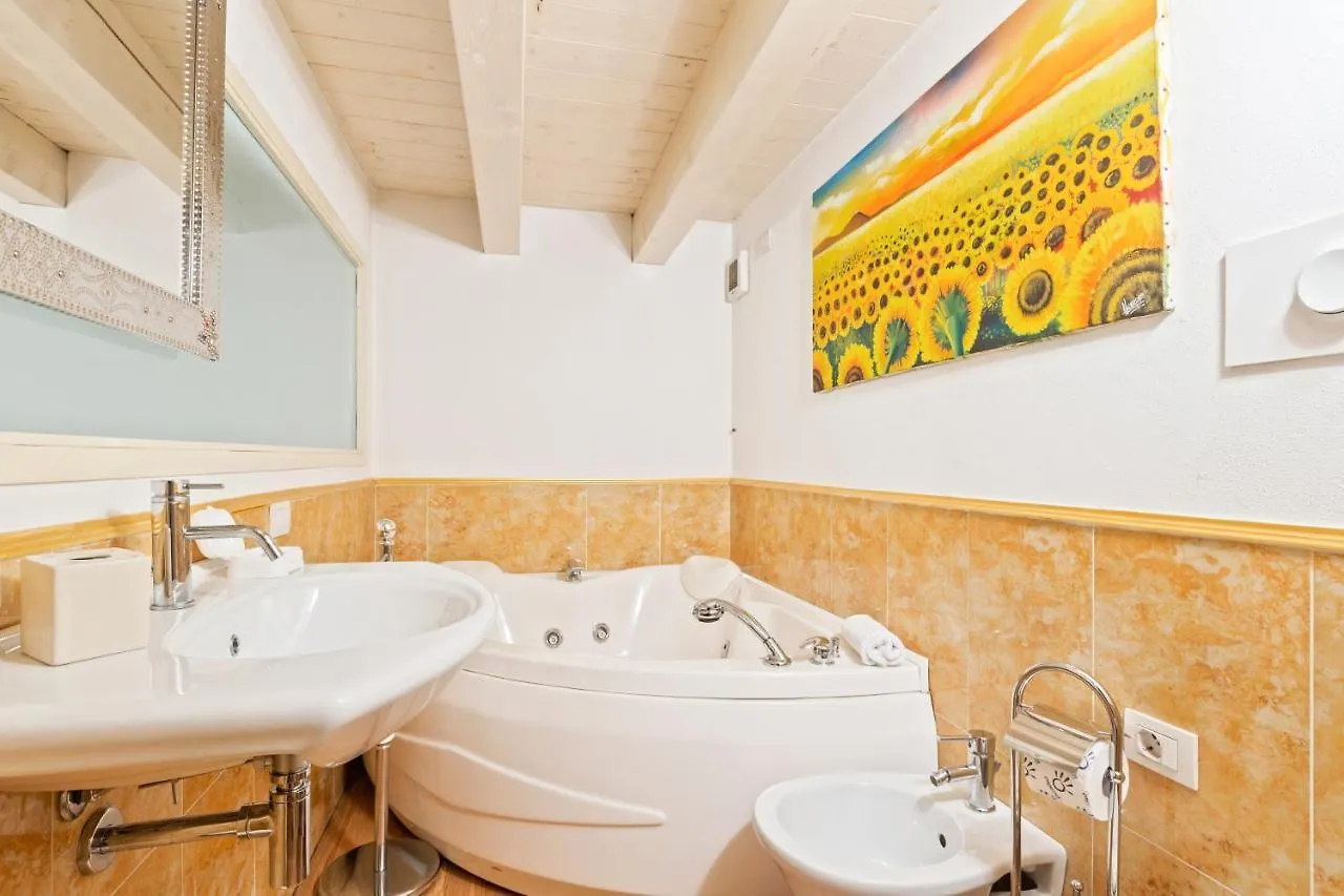 Stylish Loft Porta Romana Milan 0*,  Italy